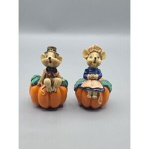 Thanksgiving Pilgrim Mice Sitting on a Pumpkin Halloween Mouse Vintage Figures